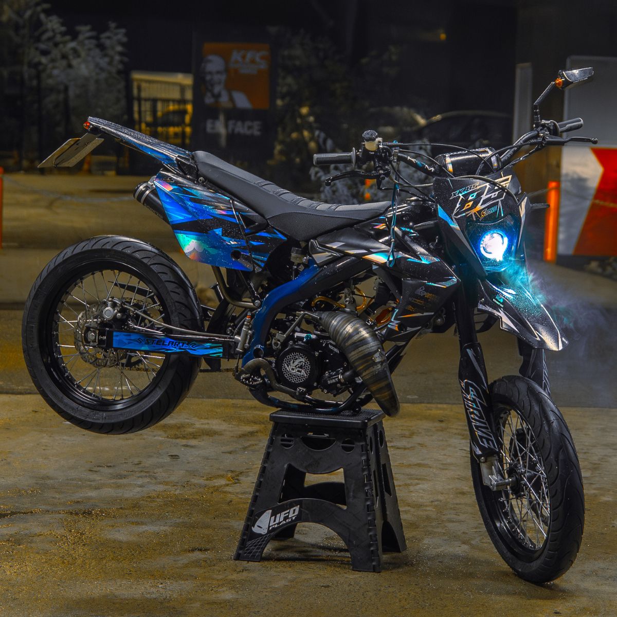 KIT DÉCO 100% PERSO 50CC